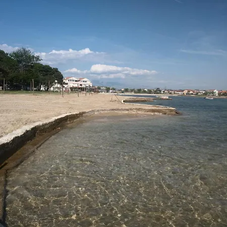 Mobile Lana Dalmacija Kamp Üdülőpark *
